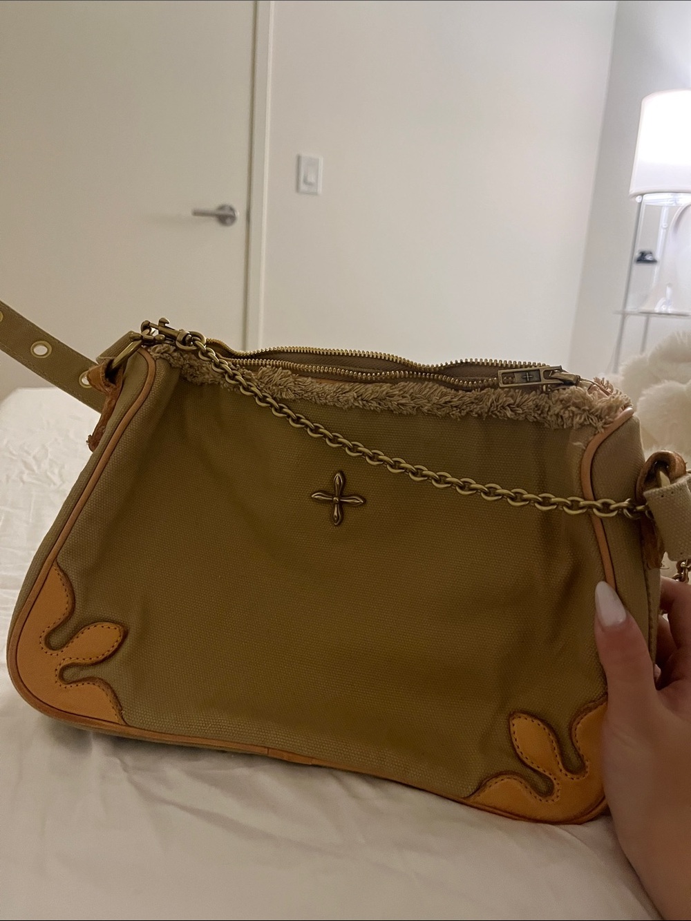 SMFK Women's Khaki Shoulder Bag with Chain Detail